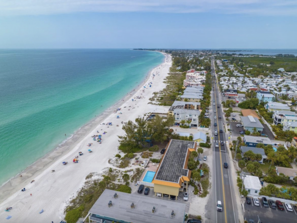 Beachfront Studio Beautiful Gulf Views